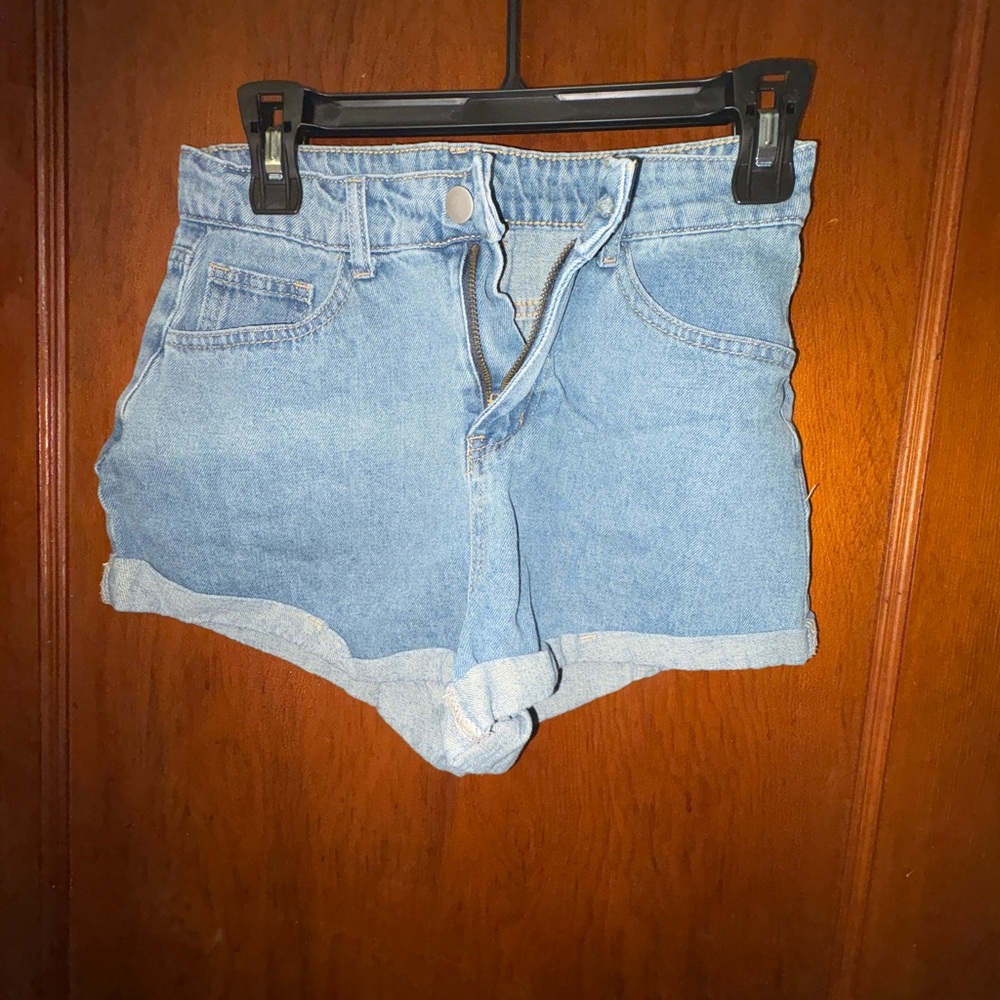 SHEIN Blue Jean Shorts with Frayed Hem and Relaxed Fit